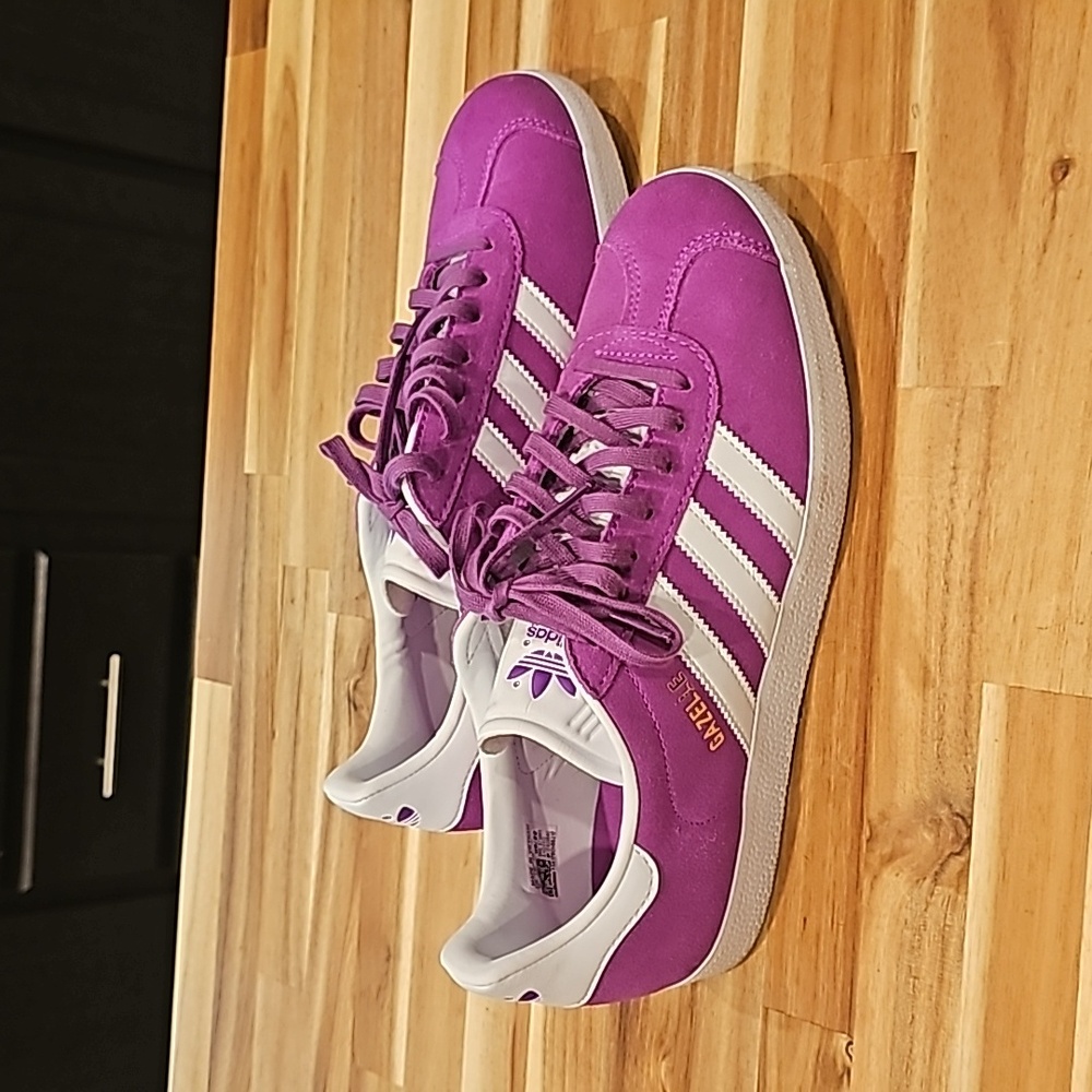 Adidas women's Gazelle purple size 9